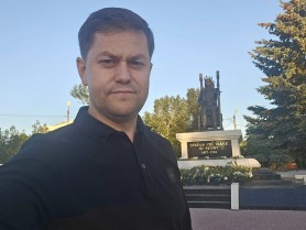 FOTO // La Căușeni a fost inaugurat monumentul lui Ștefan cel Mare și Sfânt. Andrei Batereanu: „Respect și înalte aprecieri tuturor celor care au muncit”